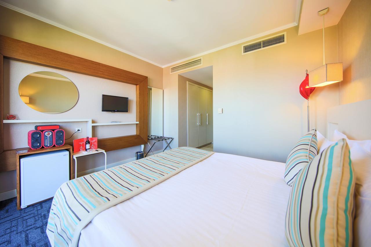Sisus Hotel Çeşme Exterior foto
