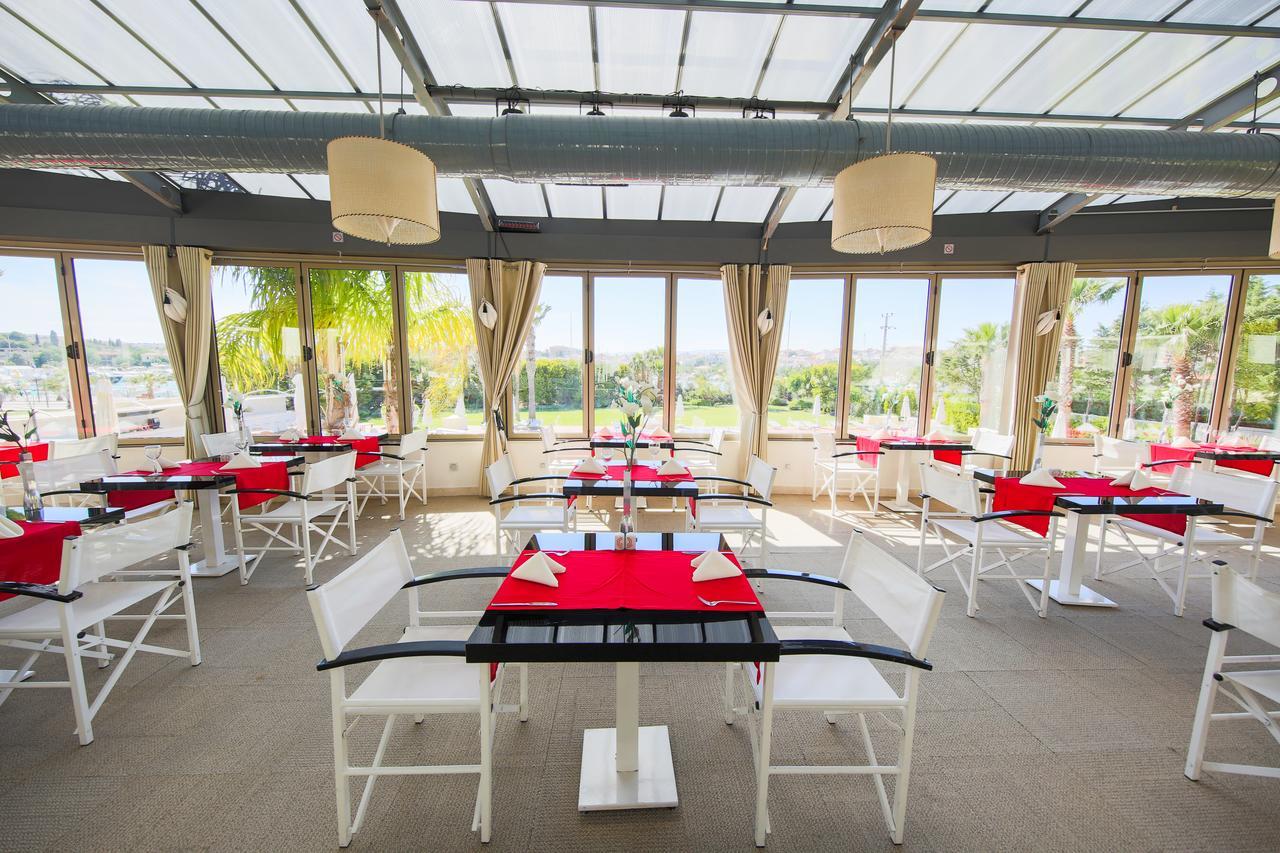 Sisus Hotel Çeşme Exterior foto